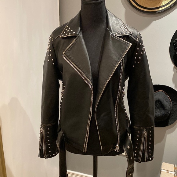 ๐ TOPSHOP Faux Leather Jacket - Picture 10 of 11